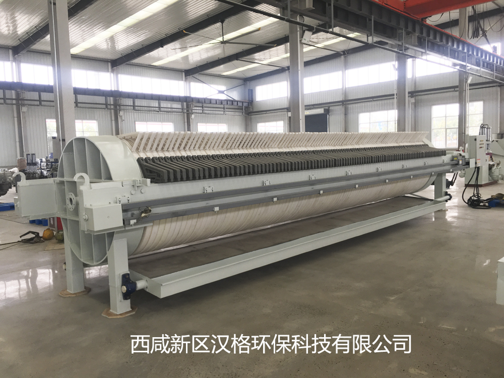 1250型超高壓自動(dòng)圓形壓濾機(jī) 1250型超高壓自動(dòng)圓形壓濾機(jī)