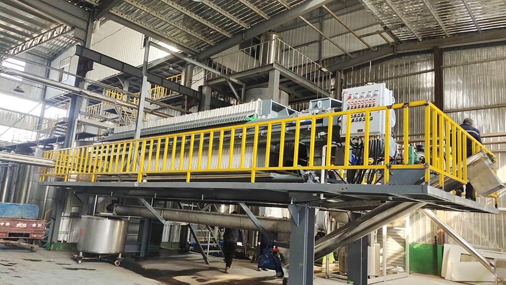 500平方雙油缸隔膜壓濾機(jī)3